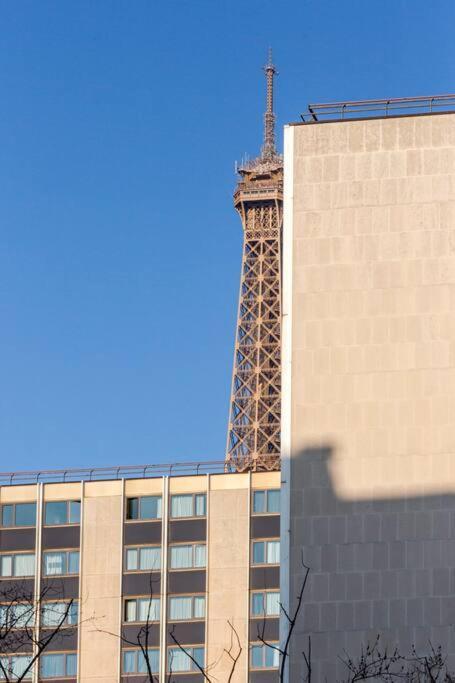 דירות פריז Luxurious 3 Min Walk From Eiffel Tower מראה חיצוני תמונה